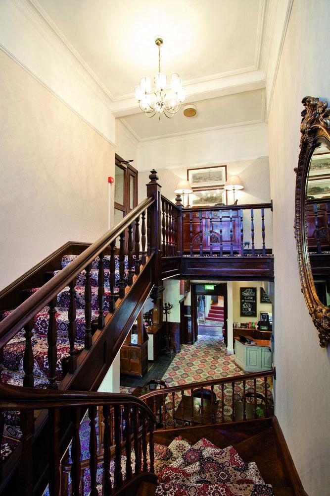 Hotel The Golden Lion At Settle Zewnętrze zdjęcie