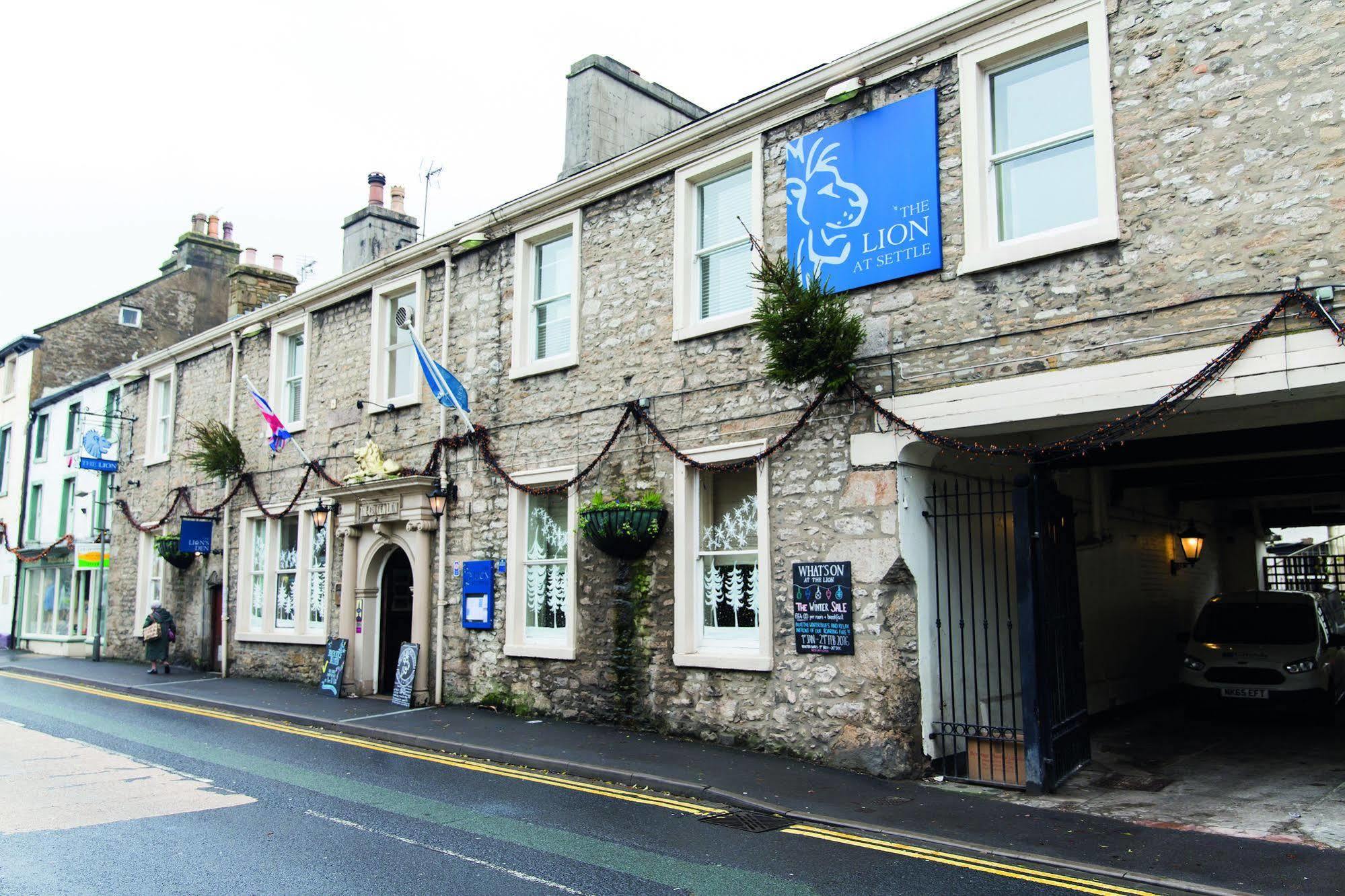 Hotel The Golden Lion At Settle Zewnętrze zdjęcie